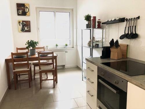 Apartamento Gem�tliche Wohnung Im Stadtzentrum Mit Netflix