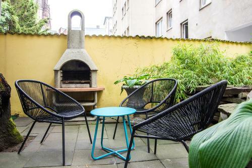 Vintage Apartment