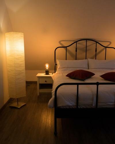 Apartamento Sch�ne Ferienwohnung In K�rten