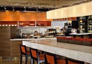 Hotel Courtyard By Marriott Lansing