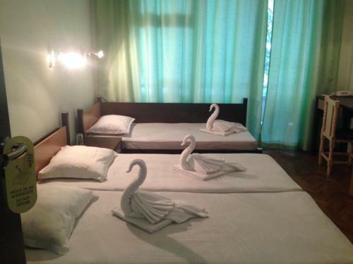 Adis Holiday Inn Hotel
