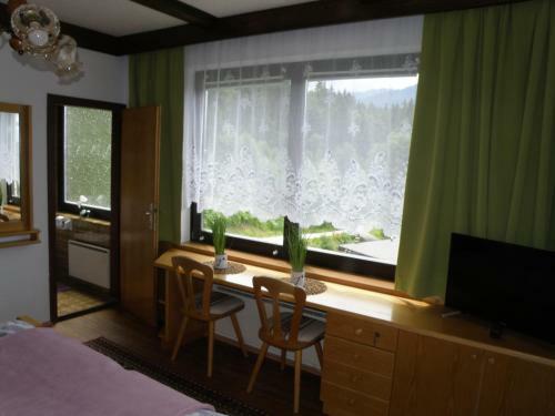 Hostal G�stehaus Am Walde - Familie Troller