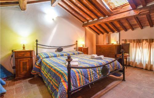 Beautiful Apartment In Piancastagnaio With 3 Bedrooms