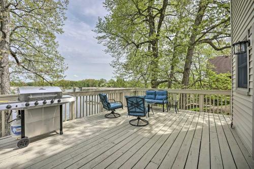 Pet-friendly Grass Lake Retreat With Game Room!
