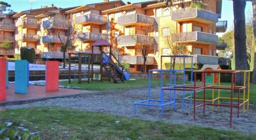 Residence With Pool - Two Bedroom Apartment With Balcony