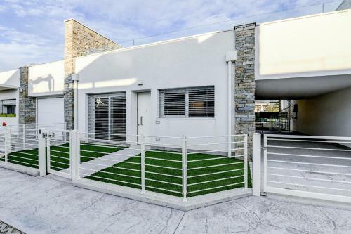 Villette Dolci Luxury Homes