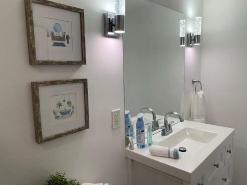 Elegant & Spacious 3/2 Gem In Harper Woods