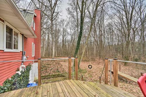 Rustic Haslett Home On 10 Acres About 7 Mi To Msu