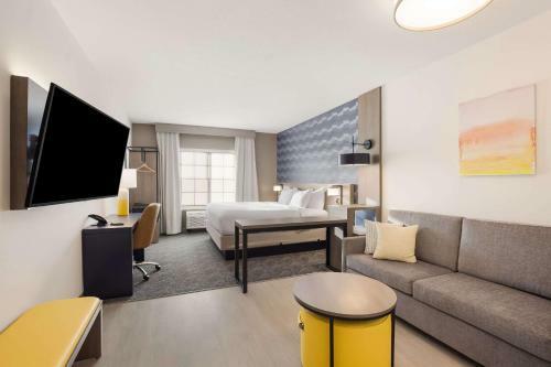 Hotel Comfort Inn & Suites