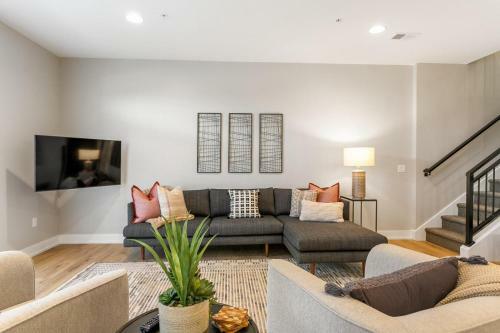 The Evelyn Suite 202