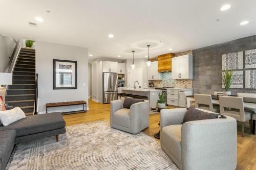 The Evelyn Suite 202