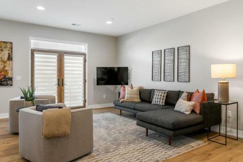 The Evelyn Suite 202