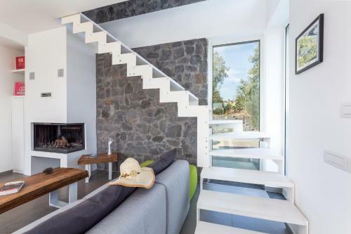 Design Villa In Piedimonte Etneo