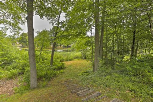 Pet-friendly Ludington Retreat With Fire Pit!
