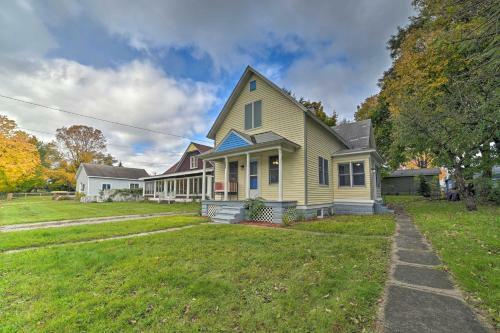 Manistee House Less Than 1 Mile From Lake Michigan!