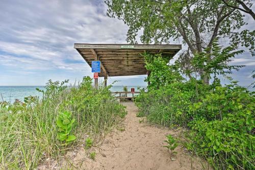 Lake Michigan Hideaway Pool, Steps To Beach!
