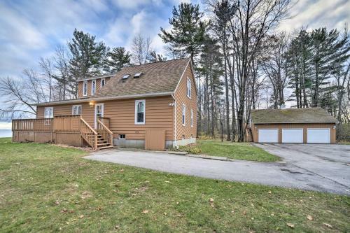 Lake Michigan Home With Private Beach And Deck!