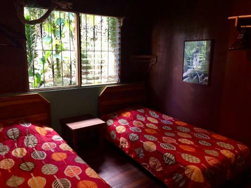 Albergue Spanish By The River - Turrialba