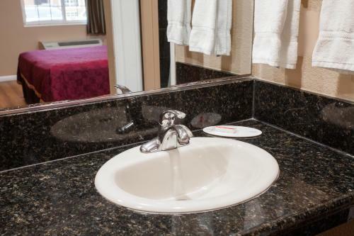 Motel Travelodge Ontario