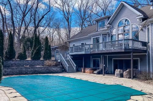 Creekside Retreat