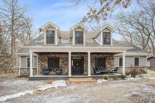 Creekside Retreat