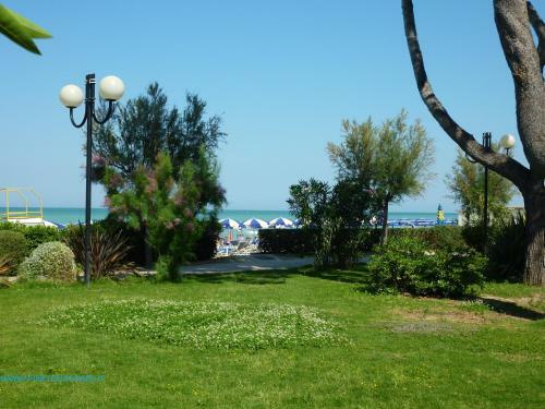 Apartamento Ficus Pineto Vacanza