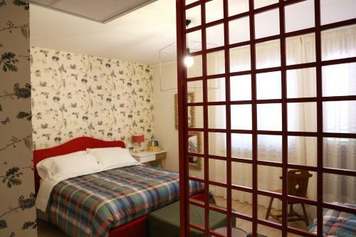 Hostal Uvaspina - Camere & Relax