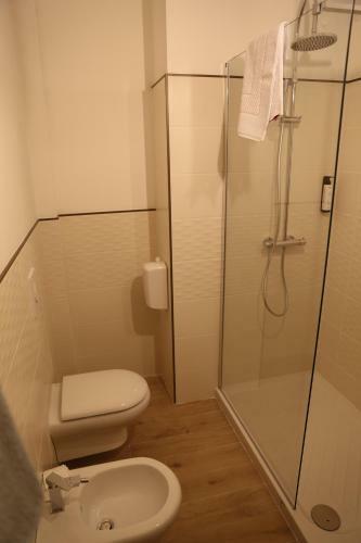 Hostal Uvaspina - Camere & Relax