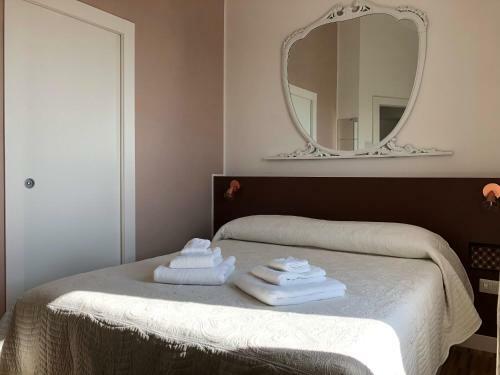 B&B Dimor'�