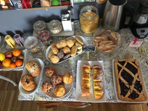 B&B Dimor'�