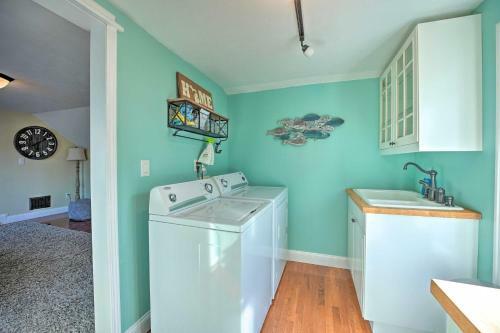 St Joseph Family Home Less Than 1 Mi To Silver Beach