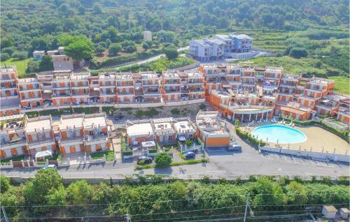 Nice Apartment In Pizzo With 2 Bedrooms