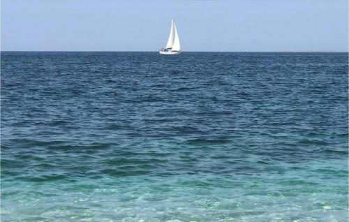Nice Apartment In Pizzo With 2 Bedrooms