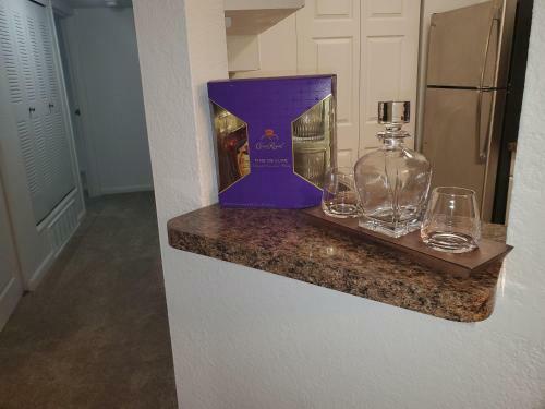 Bed & Breakfast Private Master Suite Comfortable Luxury Corporate Apartment With Pool