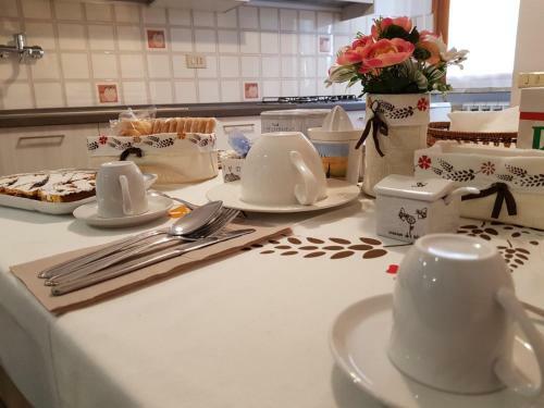 Bed & Breakfast May Flowers