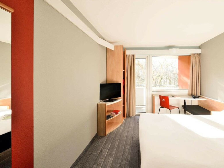 Hotel Ibis Aero