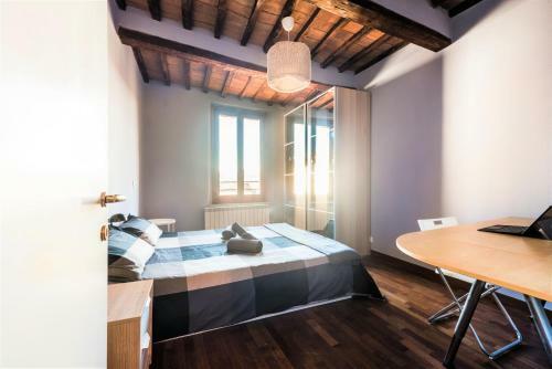 Hostly - La Pera Suite Apartment - 2 Bedrooms, Full Center