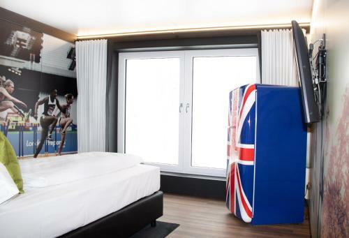Al Hotel