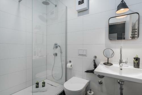 Apartamento Bright: Stylish & Central - Kitchen - Netflix