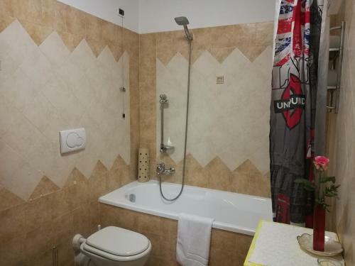 Hostal Fortuna Suites