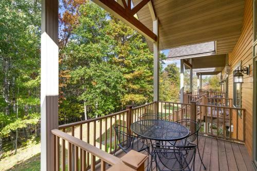 Gull Lake Getaway - Your All-season Retreat!