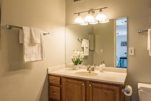 Apartamento Frontdesk The Churchill Apts Downtown Minneapolis