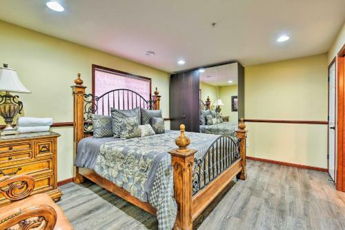 Luxury Minneapolis Townhome 10 Miles From Downtown