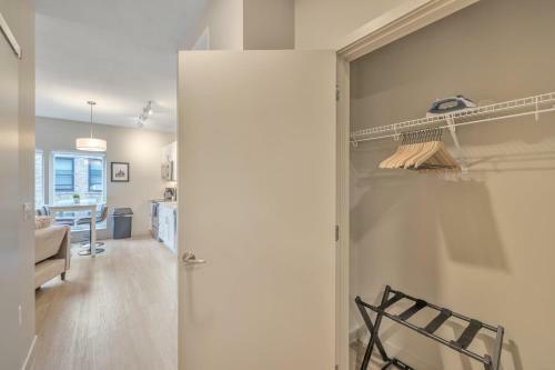 Apartamento Copy Enjoy A Weekend Getaway In Loring Park - Must-visit Location