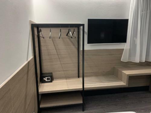 Hostal Nac Suites
