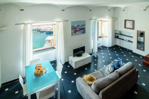 Pearl Apartment