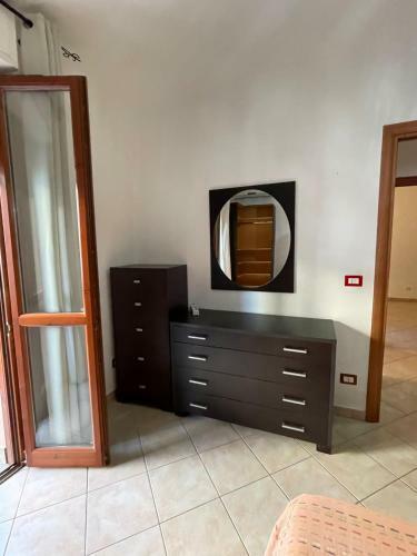 Apartamento Dante's Holiday Home