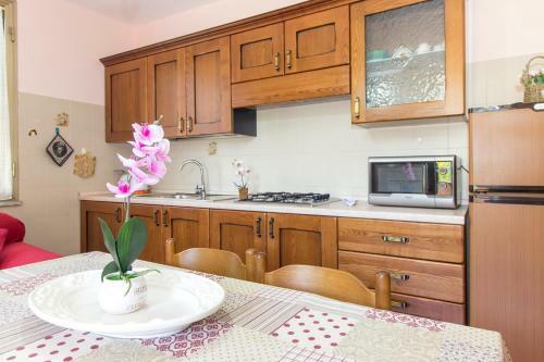 Appartamenti In Villa Con Ampio Giardino Esterno
