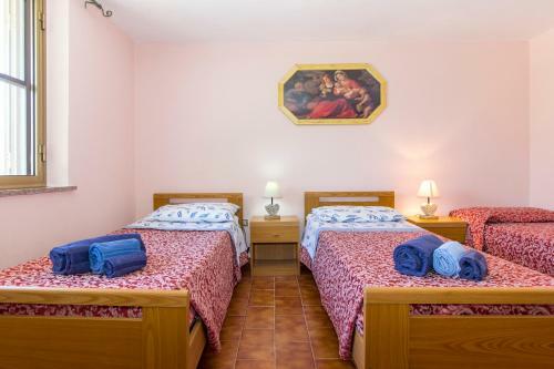 Appartamenti In Villa Con Ampio Giardino Esterno