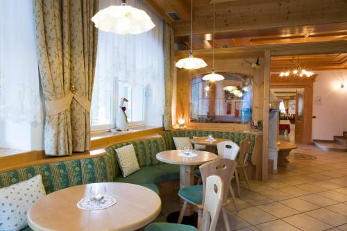 Hotel Sas Morin